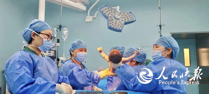 新春佳节仍坚守，彰显初心与担当